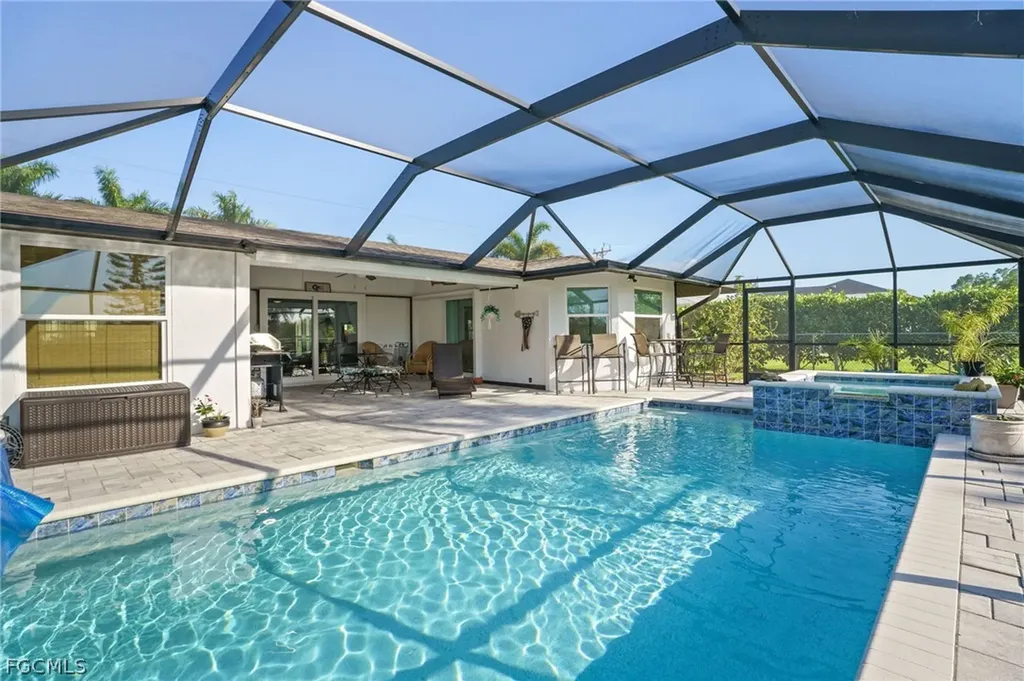 5714 SW 1st Court Cape Coral FL 33914