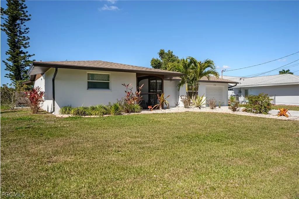 5714 SW 1st Court Cape Coral FL 33914