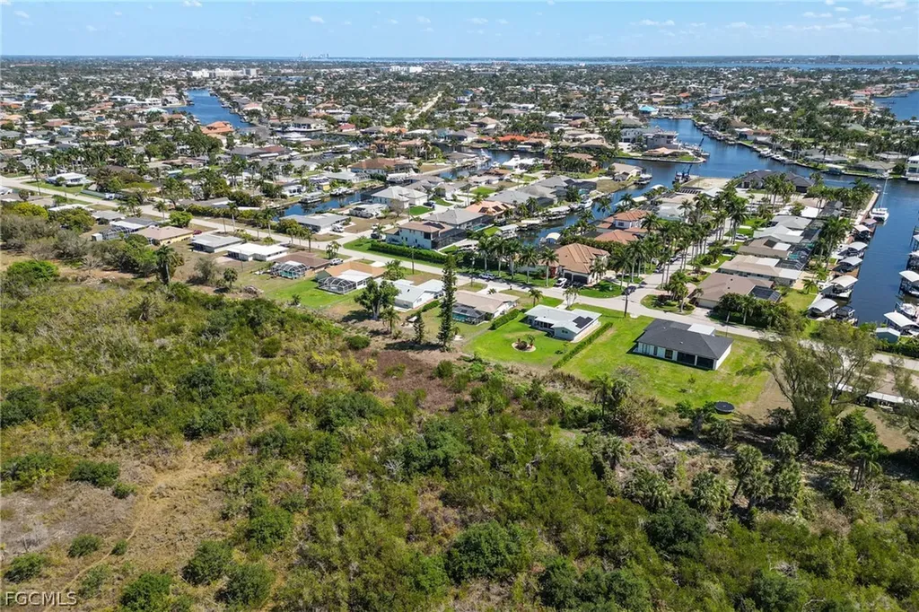 5714 SW 1st Court Cape Coral FL 33914