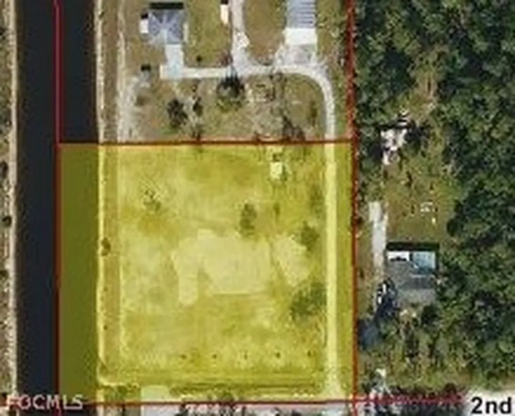 3931 2nd Avenue SE Naples FL 34117