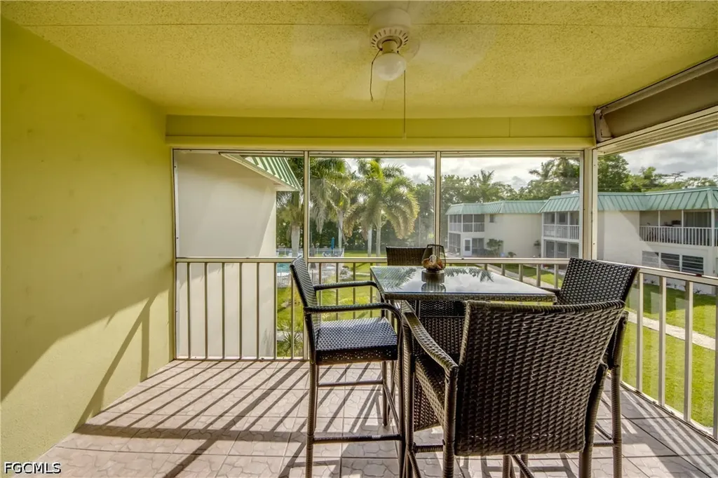 6725 Winkler Road Fort Myers FL 33919