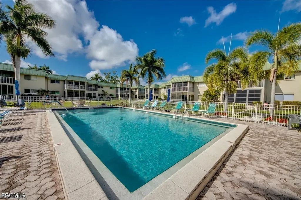 6725 Winkler Road Fort Myers FL 33919