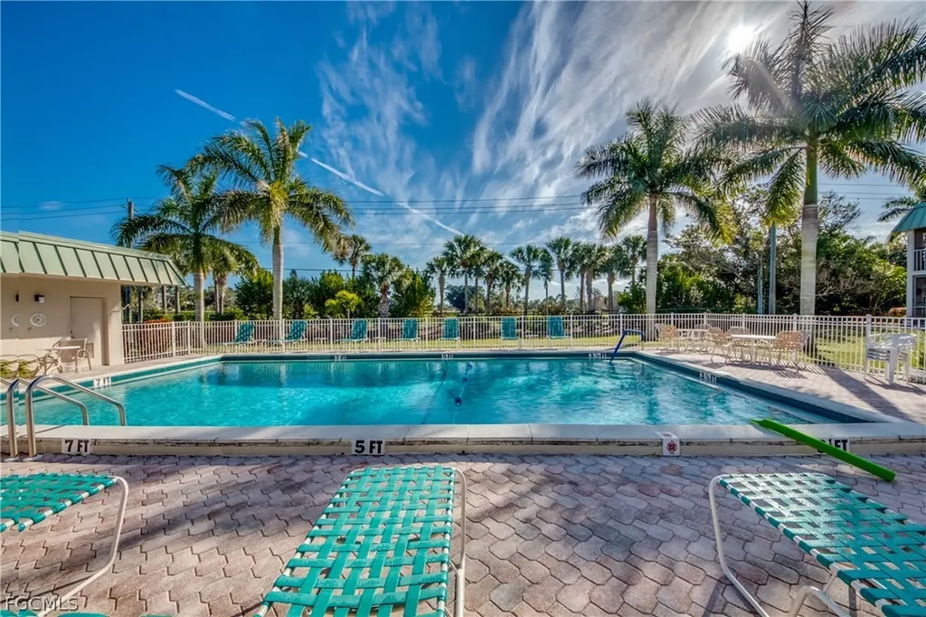 6725 Winkler Road Fort Myers FL 33919