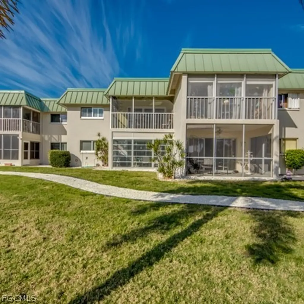 6725 Winkler Road Fort Myers FL 33919