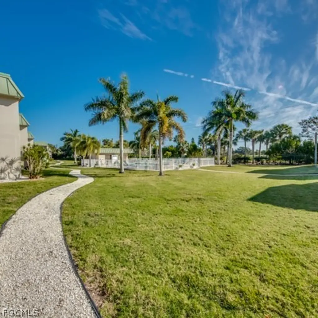 6725 Winkler Road Fort Myers FL 33919