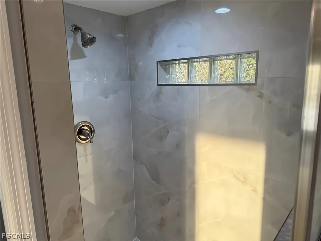 11574 Royal Tee Circle Cape Coral FL 33991
