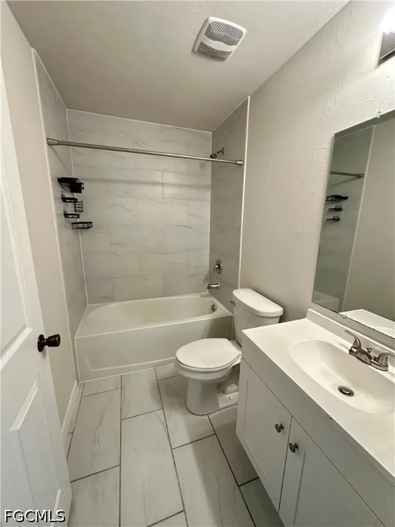 4408 Skyline Boulevard Cape Coral FL 33914