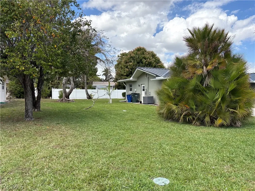 5652 Eichen Circle E Fort Myers FL 33919