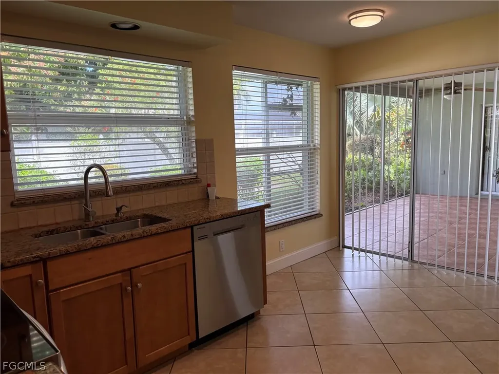 5652 Eichen Circle E Fort Myers FL 33919