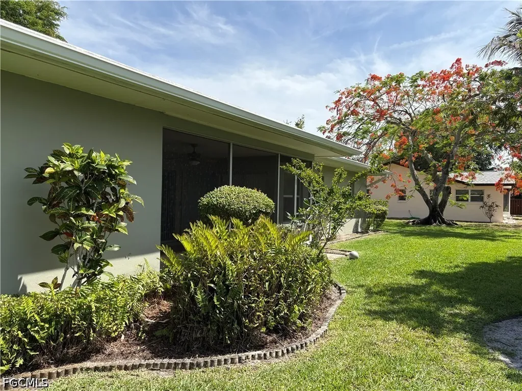5652 Eichen Circle E Fort Myers FL 33919