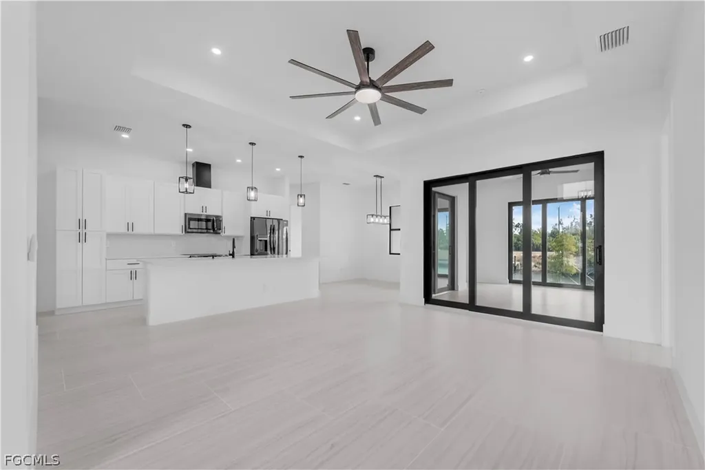 2515 NW 41st Avenue Cape Coral FL 33993