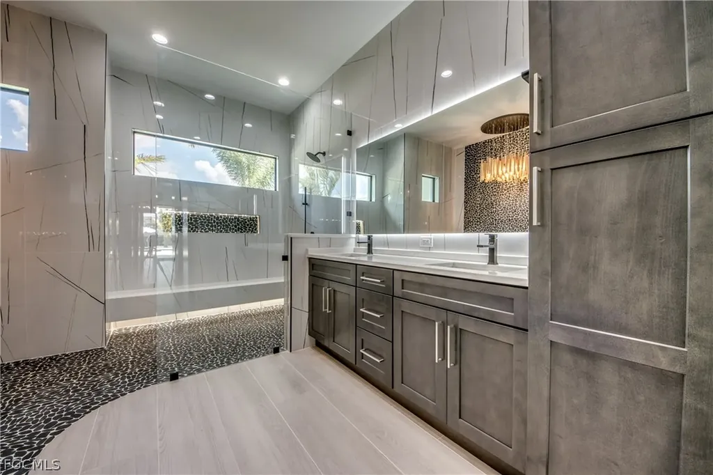 5310 Bayview Court Cape Coral FL 33904