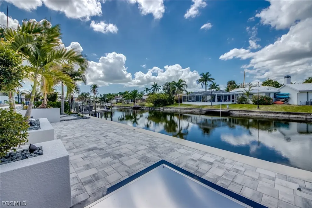 5310 Bayview Court Cape Coral FL 33904