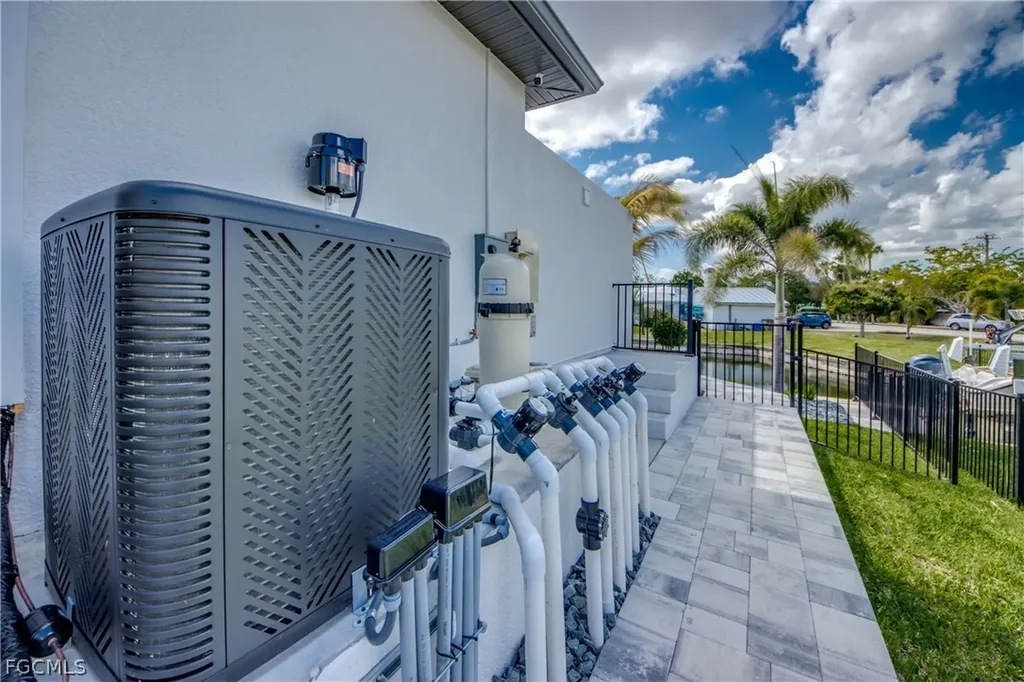 5310 Bayview Court Cape Coral FL 33904