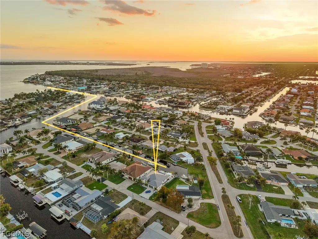 5310 Bayview Court Cape Coral FL 33904