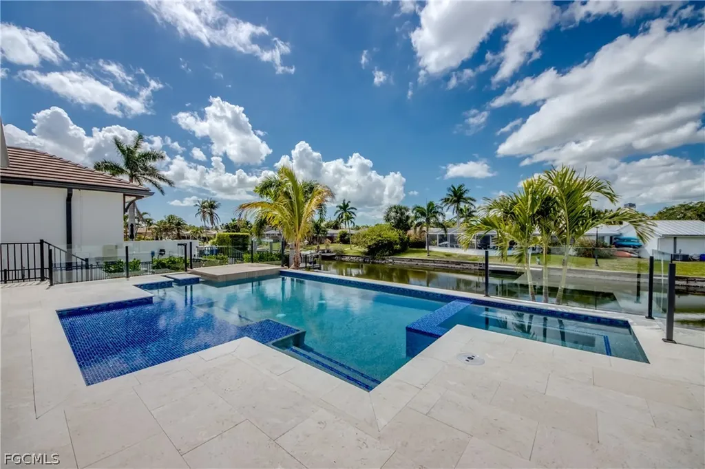 5310 Bayview Court Cape Coral FL 33904