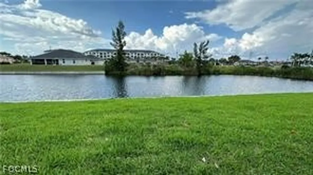 1609 Savona Parkway W Cape Coral FL 33914
