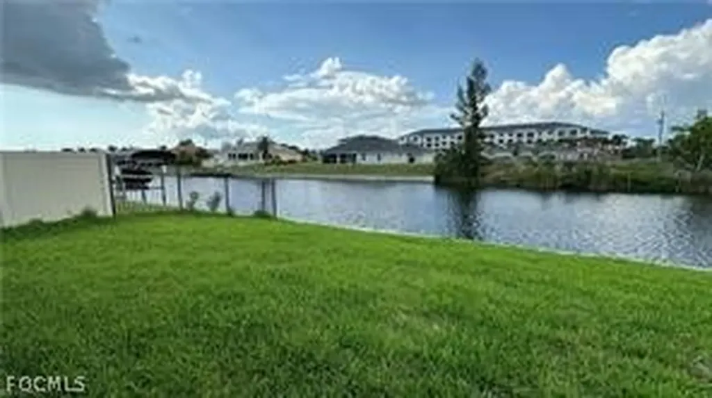 1609 Savona Parkway W Cape Coral FL 33914