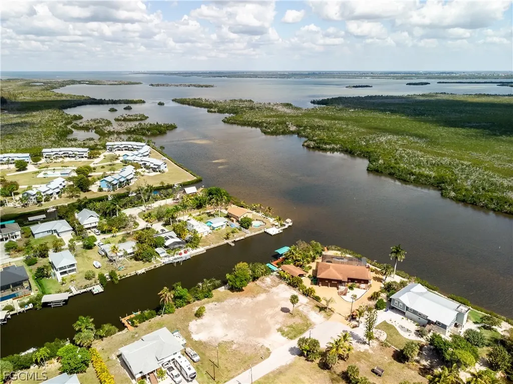 5226 Serenity Cove Bokeelia FL 33922