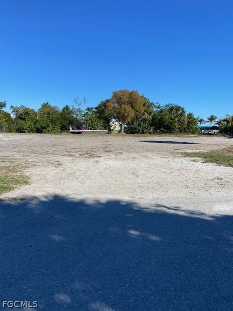 5226 Serenity Cove Bokeelia FL 33922