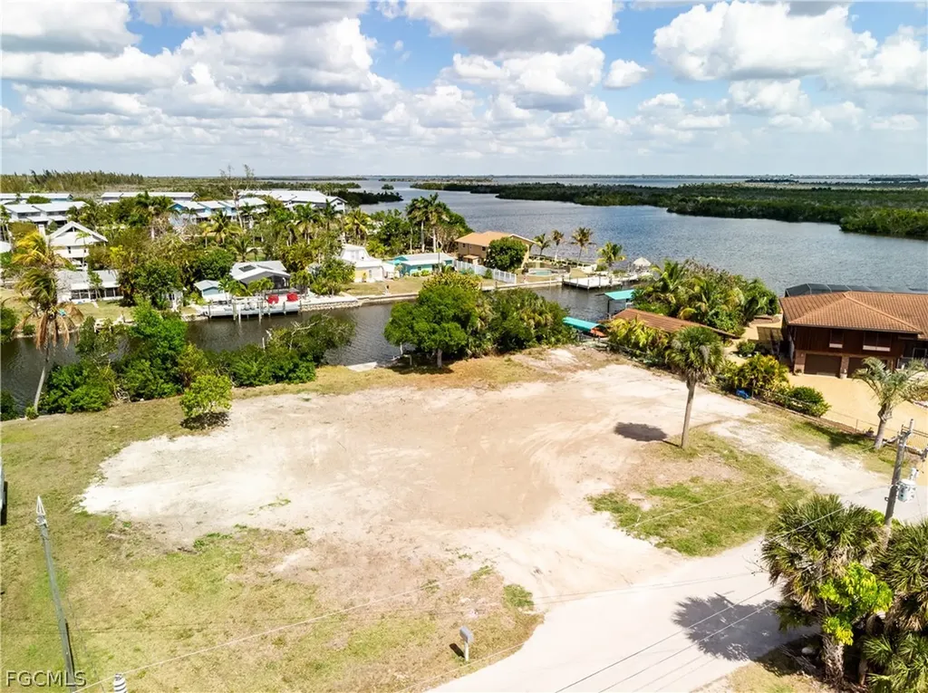 5226 Serenity Cove Bokeelia FL 33922