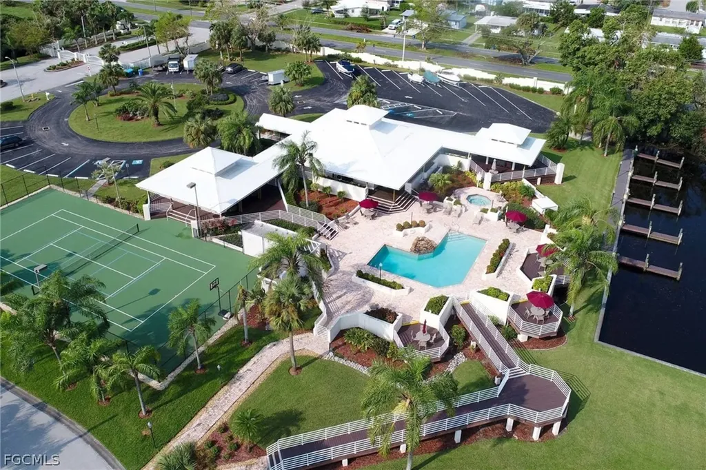 9262 Palm Island Circle North Fort Myers FL 33903