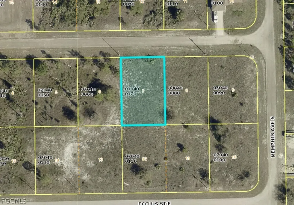 1224 Escarte Street E Lehigh Acres FL 33974