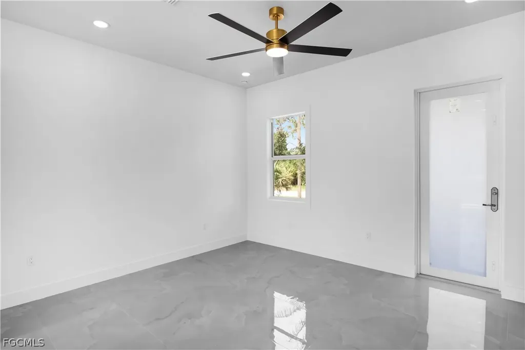 633 Wabasso Avenue S Lehigh Acres FL 33974