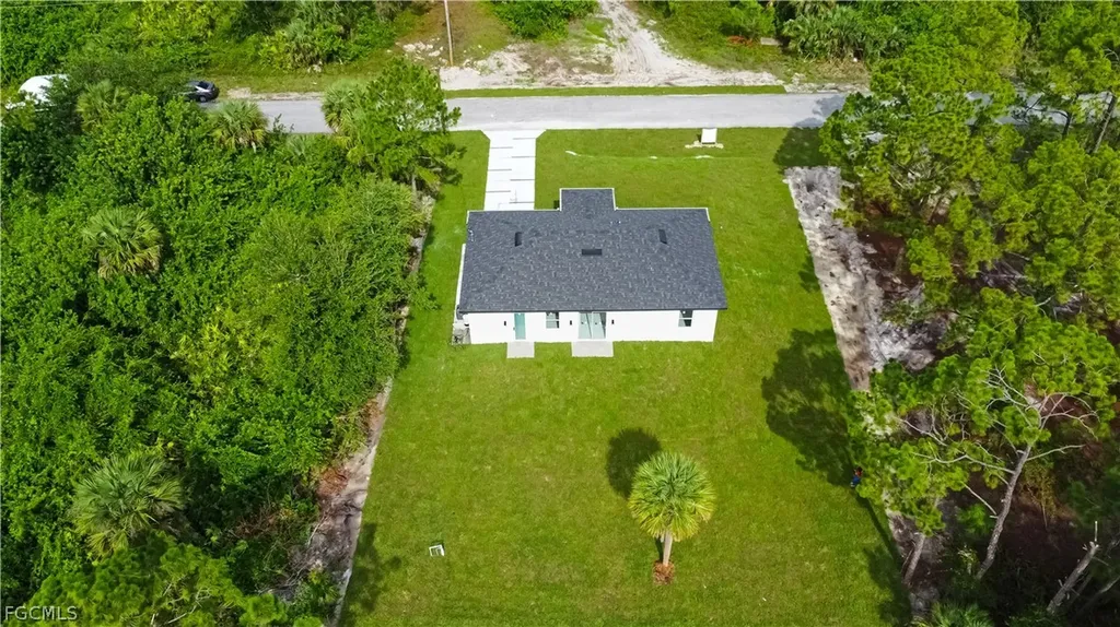 633 Wabasso Avenue S Lehigh Acres FL 33974