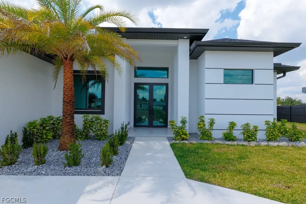 Cape Coral FL, 2716 NW 4th Place
