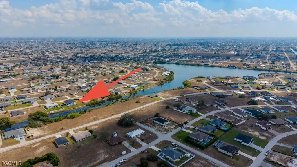 2716 NW 4th Place Cape Coral FL 33993
