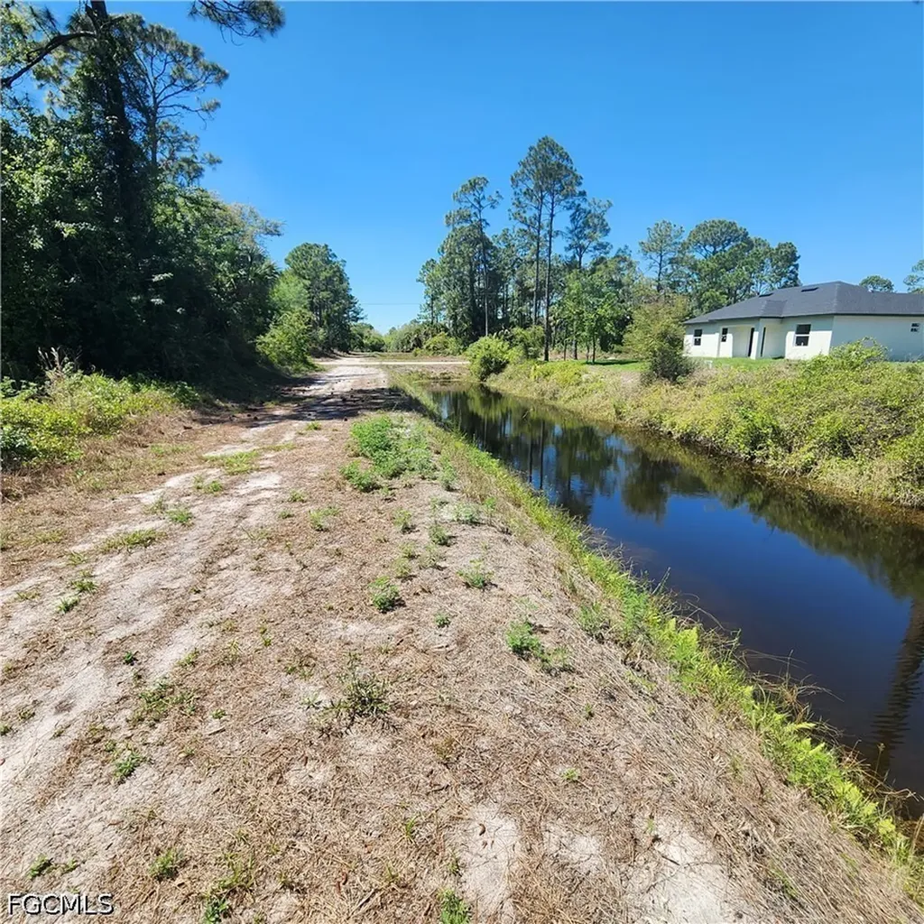 624 Beverly Place Lehigh Acres FL 33974