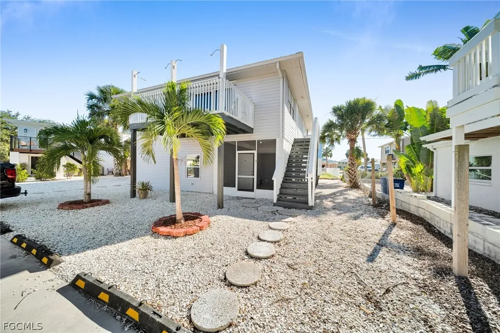 128 Eucalyptus Court Fort Myers Beach FL 33931