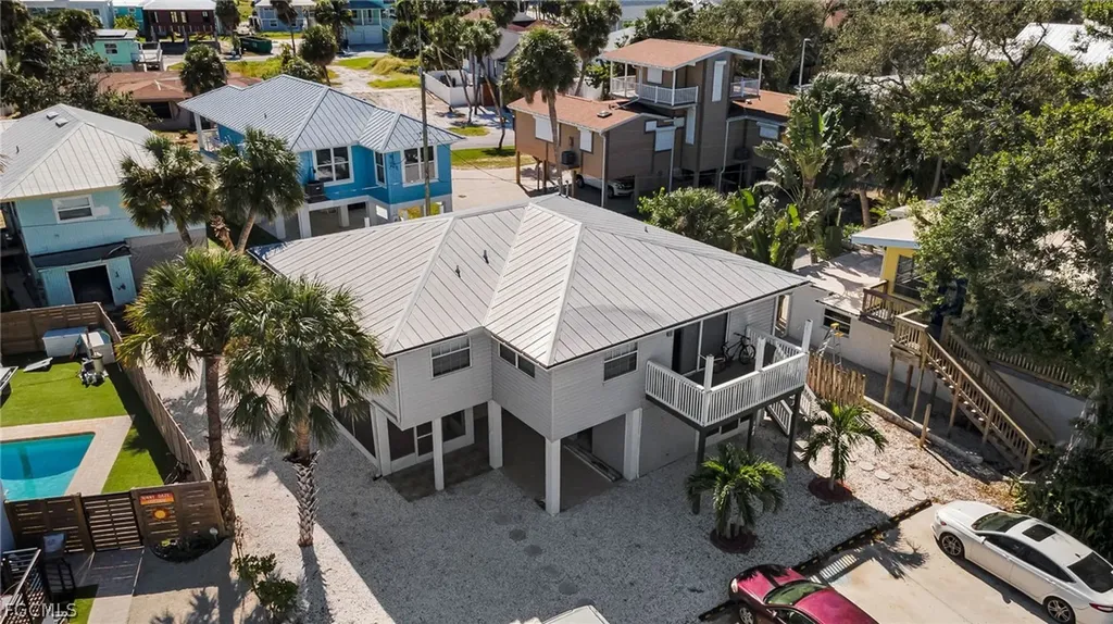 128 Eucalyptus Court Fort Myers Beach FL 33931