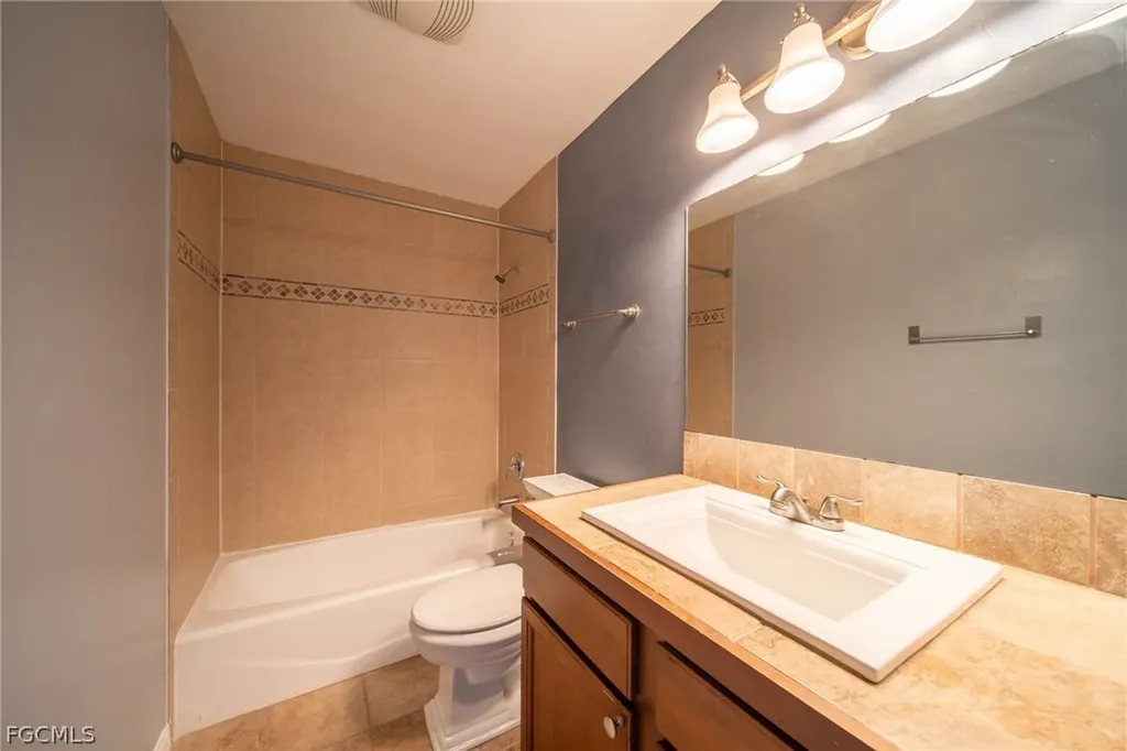 128 Eucalyptus Court Fort Myers Beach FL 33931
