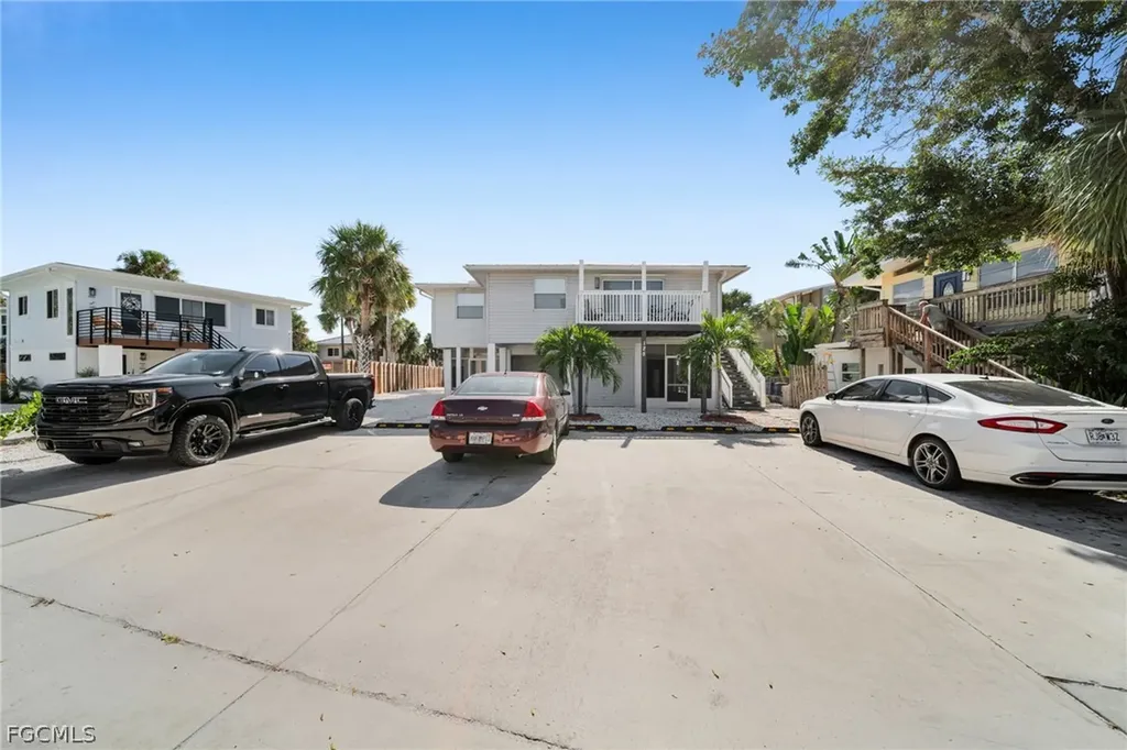 128 Eucalyptus Court Fort Myers Beach FL 33931