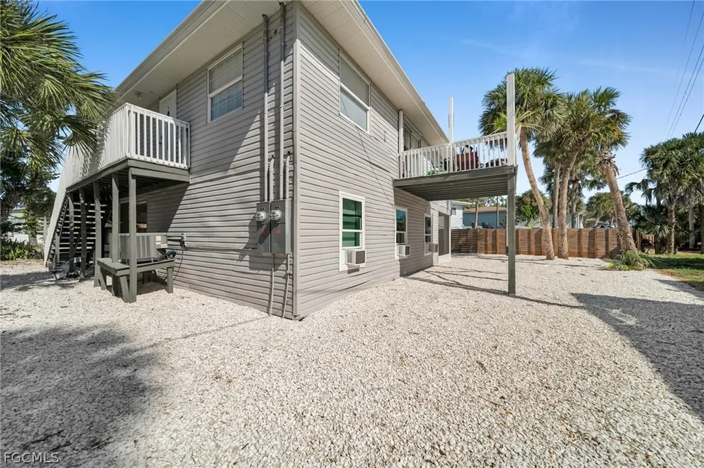 128 Eucalyptus Court Fort Myers Beach FL 33931