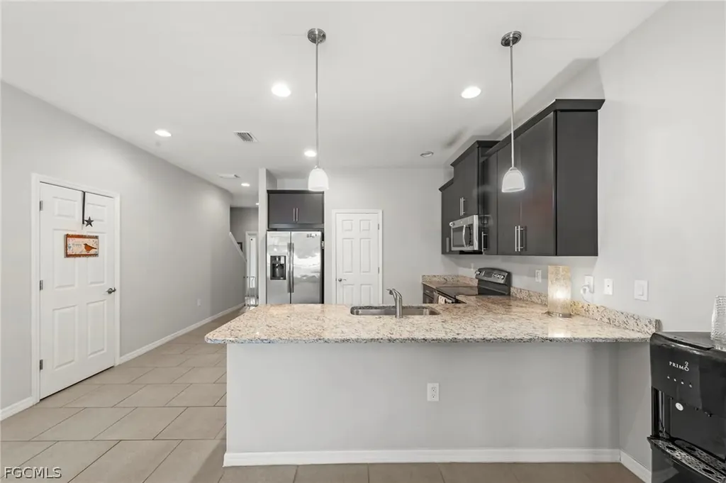 3768 Tilbor Circle Fort Myers FL 33916