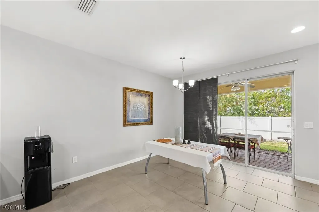 3768 Tilbor Circle Fort Myers FL 33916