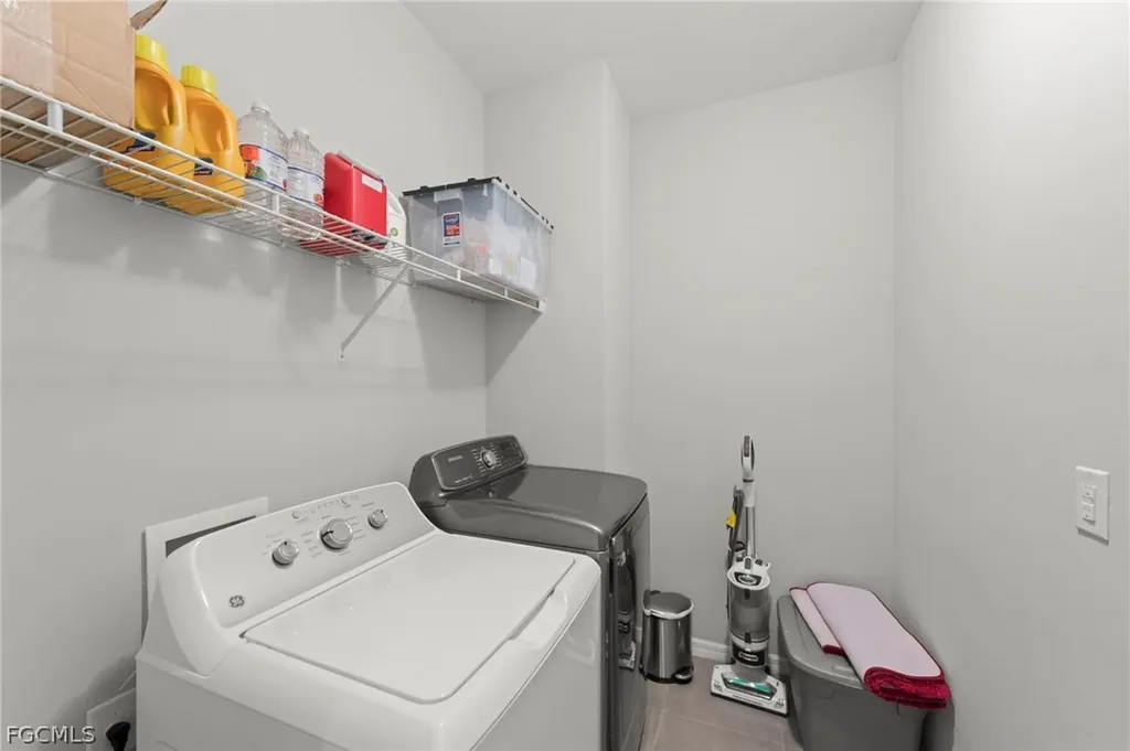 3768 Tilbor Circle Fort Myers FL 33916