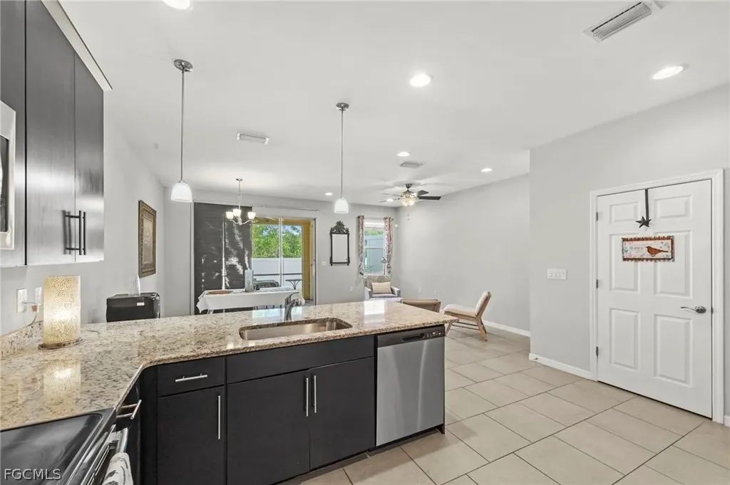 3768 Tilbor Circle Fort Myers FL 33916