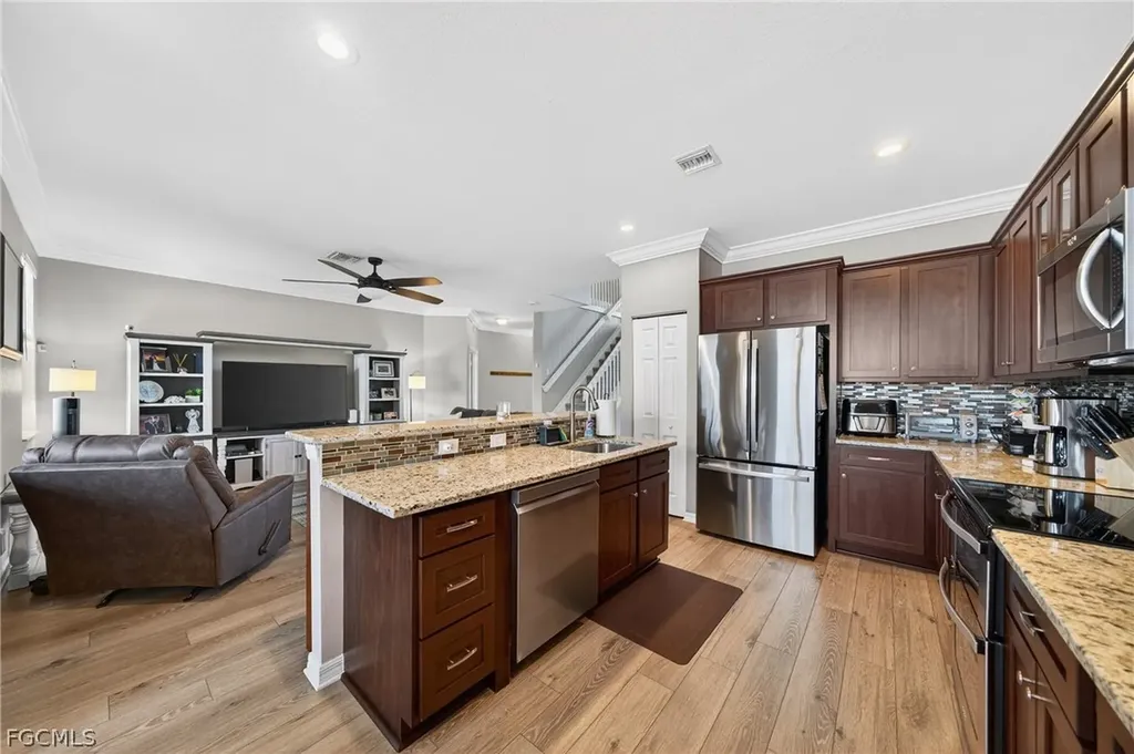 8313 Sumner Avenue Fort Myers FL 33908