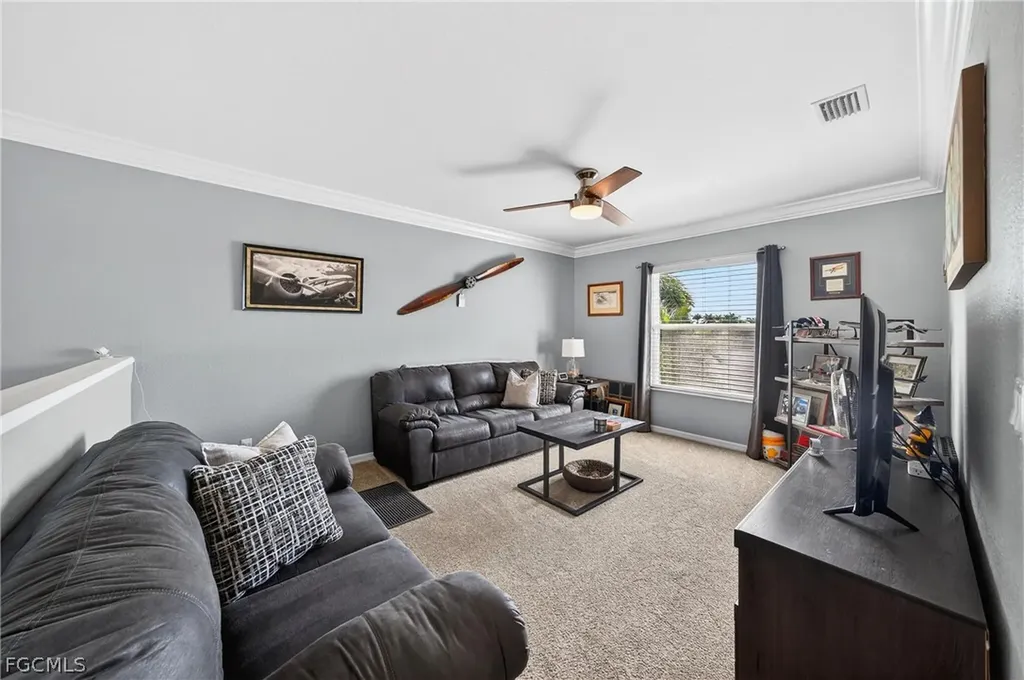 8313 Sumner Avenue Fort Myers FL 33908