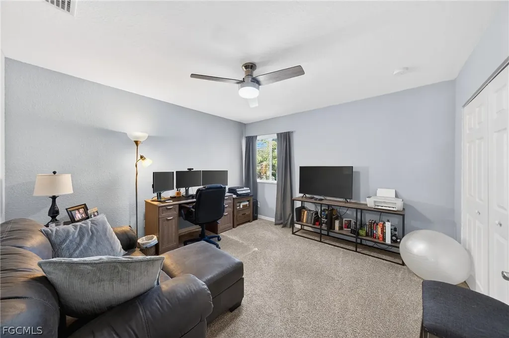 8313 Sumner Avenue Fort Myers FL 33908