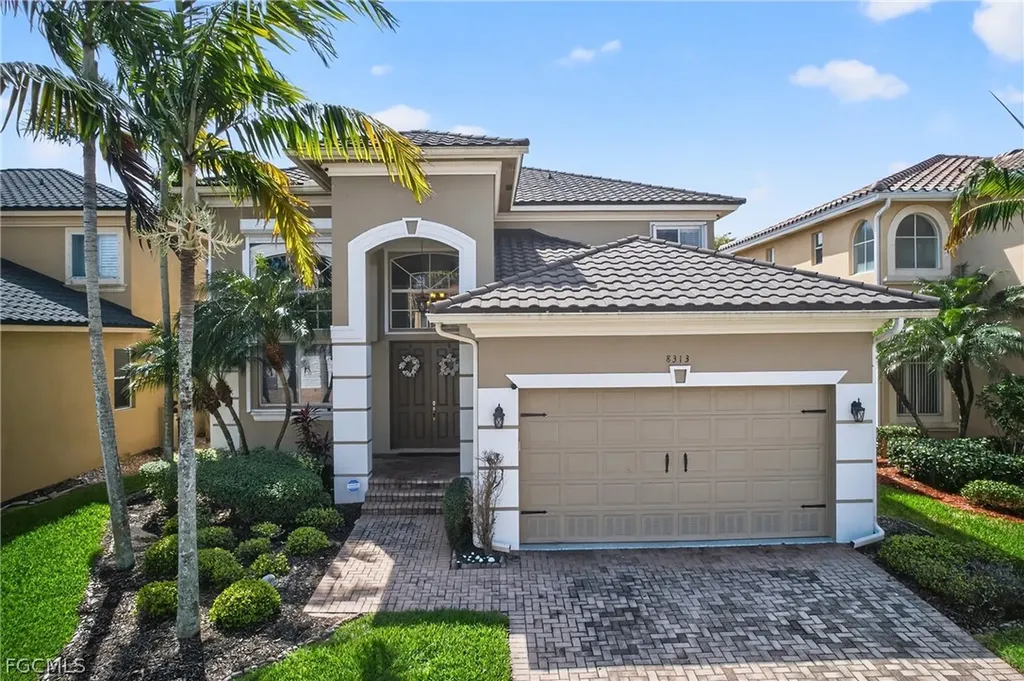 8313 Sumner Avenue Fort Myers FL 33908