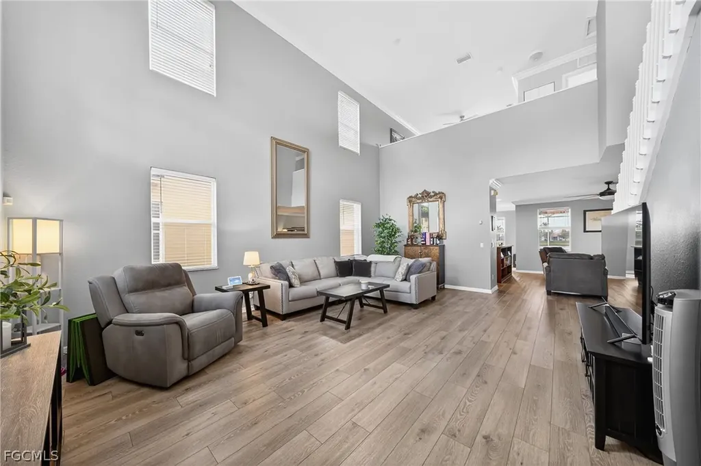 8313 Sumner Avenue Fort Myers FL 33908