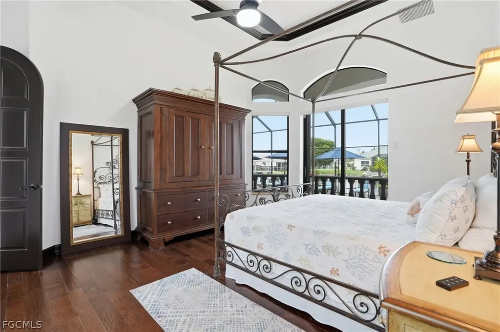 1929 Palaco Grande Parkway Cape Coral FL 33904