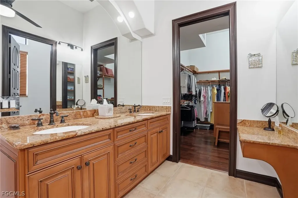 1929 Palaco Grande Parkway Cape Coral FL 33904