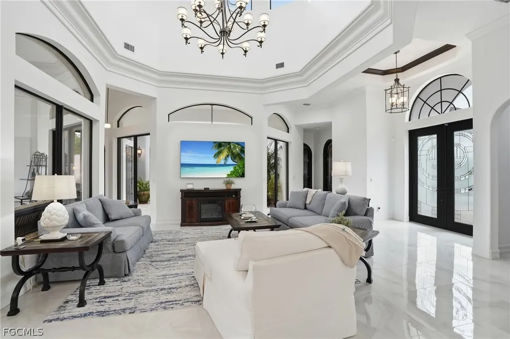1929 Palaco Grande Parkway Cape Coral FL 33904