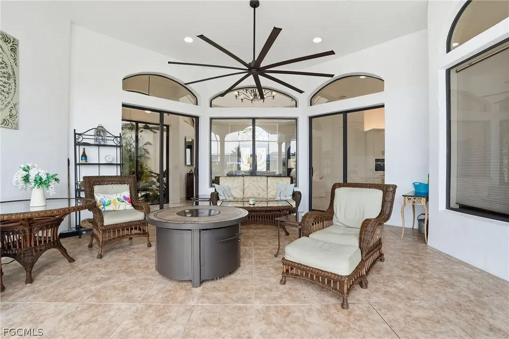 1929 Palaco Grande Parkway Cape Coral FL 33904